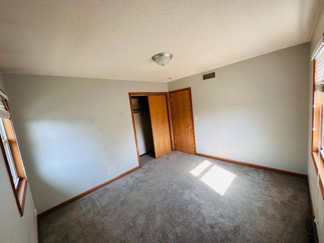Building Photo - 1328 24th St