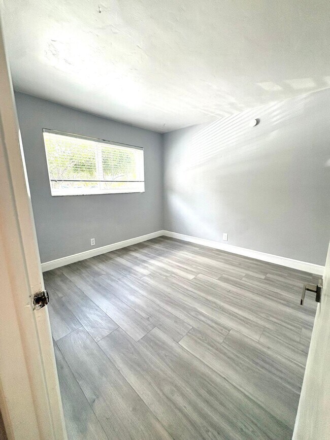 Foto del edificio - 5971 NW 17th Pl