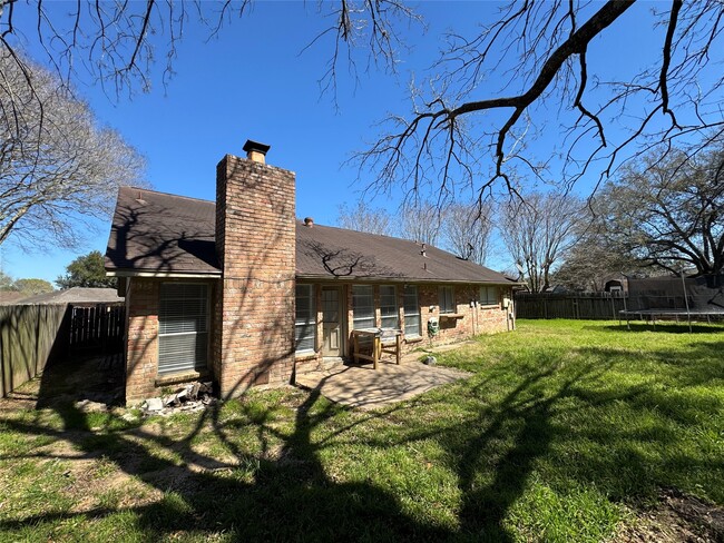 Building Photo - 22823 Deville Dr