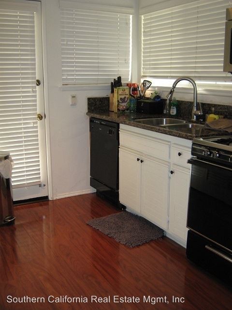 Building Photo - 1 br, 1 bath House - 25843 MCBEAN PARKWAY #9