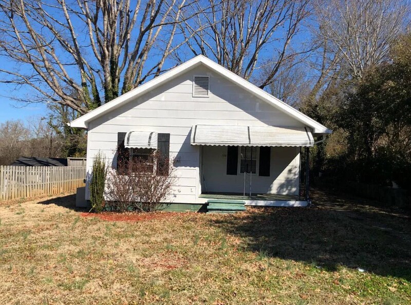 133 Caroline St, Spartanburg, SC 29303 House Rental in Spartanburg