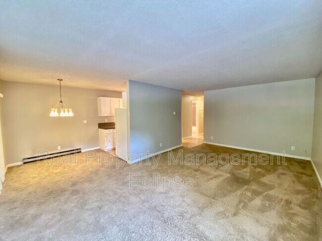 Foto del edificio - 321 Bellevue Way SE