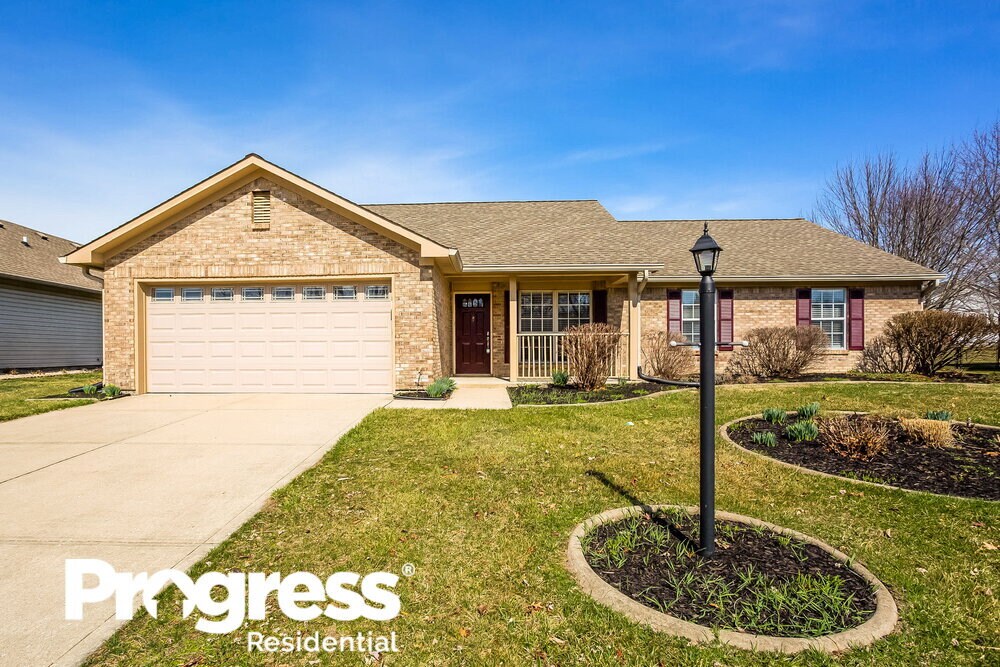 7423 Nutmeg Ct, Indianapolis, IN 46237 House Rental in Indianapolis