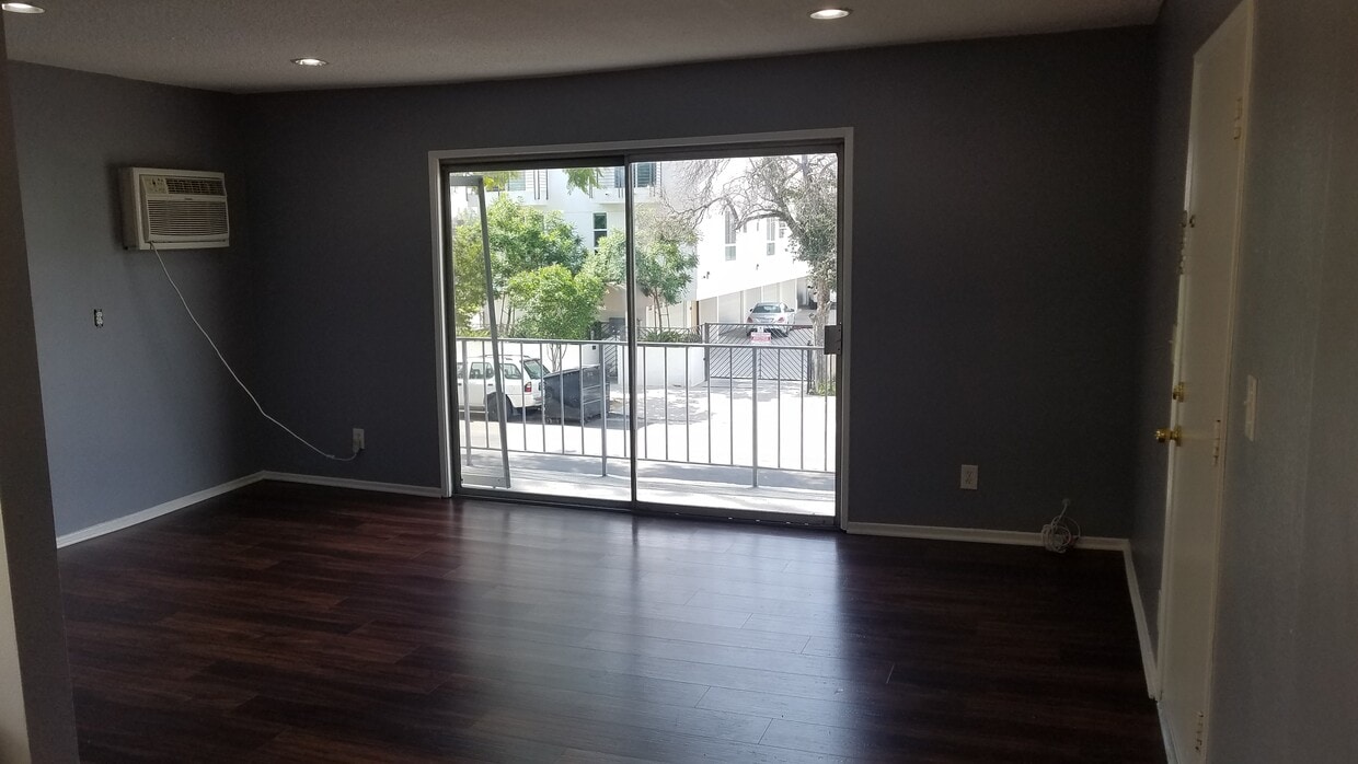 Living Room - 14837 Delano St