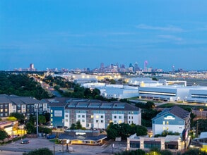 Building Photo - CO/OP Bluffview