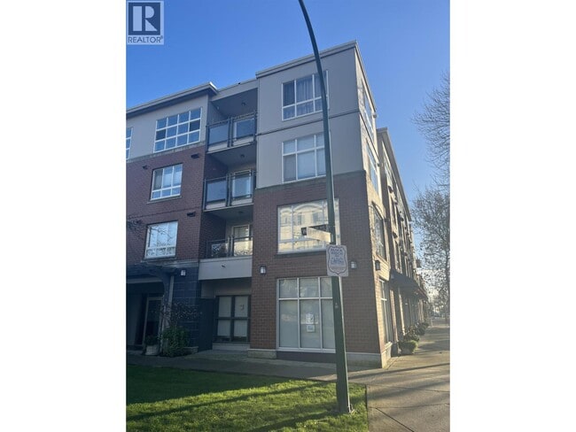 Building Photo - 2096 W 46th Ave