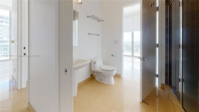 2 br, 2 bath Condo - 3470 E Coast Ave # H2... photo'