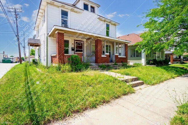 Foto del edificio - 1 br, 1 bath House - 52 N 5th Ave 3 3