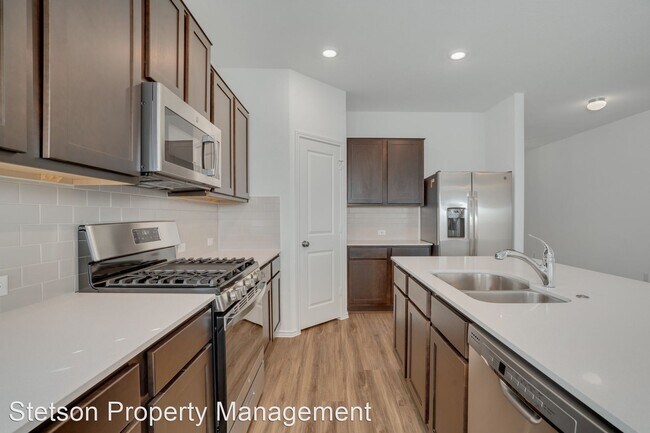 Foto del edificio - 4 br, 2.5 bath House - 704 Mallow Road