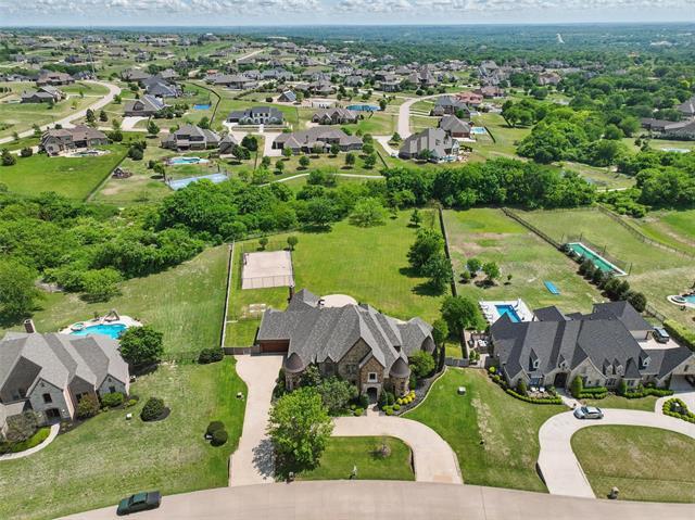 Building Photo - 7909 Bella Flora Dr