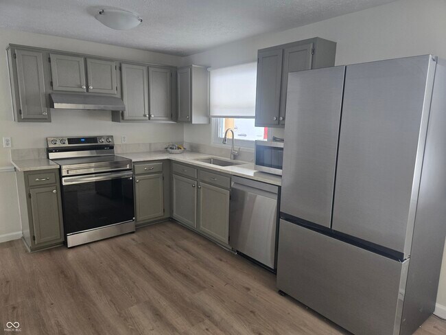 Foto del edificio - 10155 Orchard Park Dr W