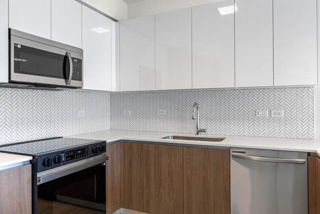 Building Photo - Bread Building