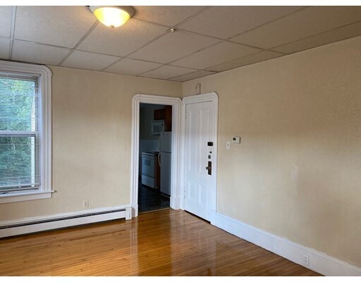 Building Photo - 277 W Elm St