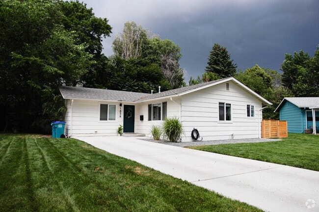 Building Photo - 1836 Homer Ct