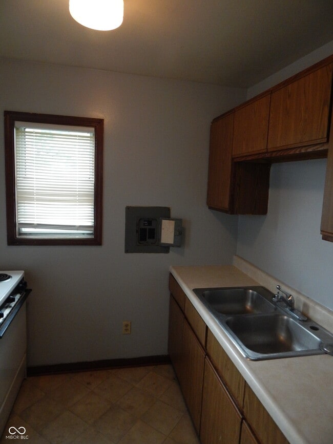 Building Photo - 3014 Graceland Ave
