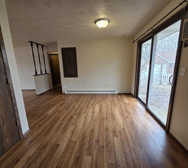 Foto del edificio - 1140-1142 W Weiland Ln