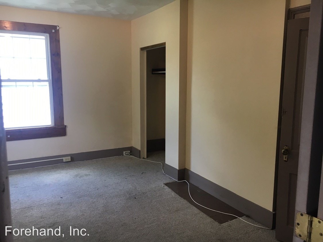 Building Photo - 3 br, 1 bath House - 1001 Pierce St.