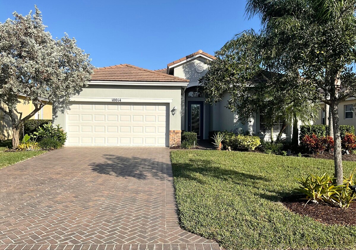 10014 SW Glenbrook Dr, Port Saint Lucie, FL 34987 House Rental in