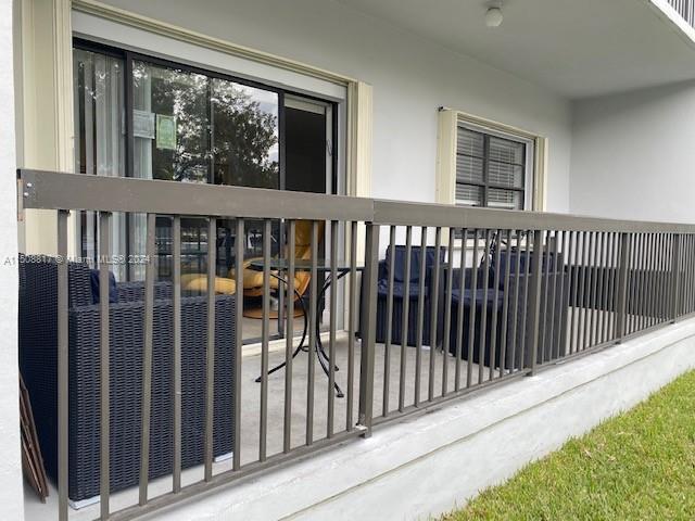 Foto del edificio - 1301 NE 7th St