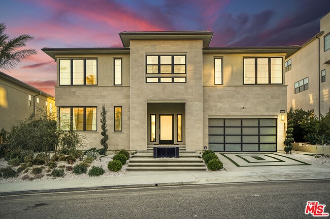 Foto del edificio - 20312 Willoughby Ln