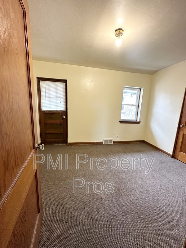 Building Photo - 3074 N 73rd St