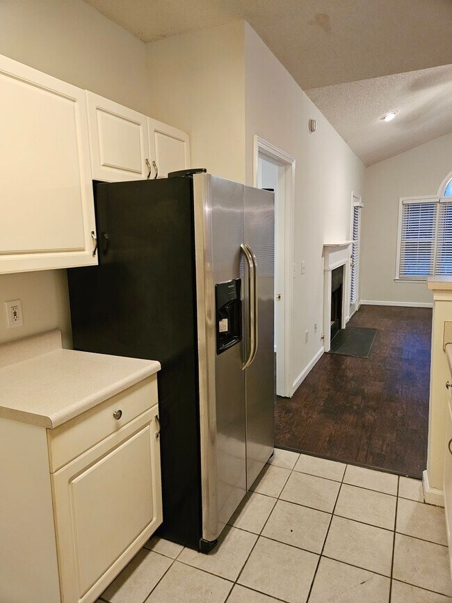 Foto del edificio - Rare 2 bed 2 bath condo with 1 car garage located in Smyrna