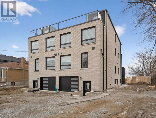 Building Photo - 42 Chatfield Dr