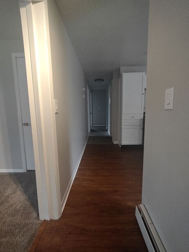 Foto del edificio - Spacious 4 Bedroom Single Family Home - No...