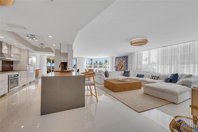 Building Photo - 10175 Collins Ave