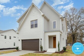 Building Photo - 2300 Broad St