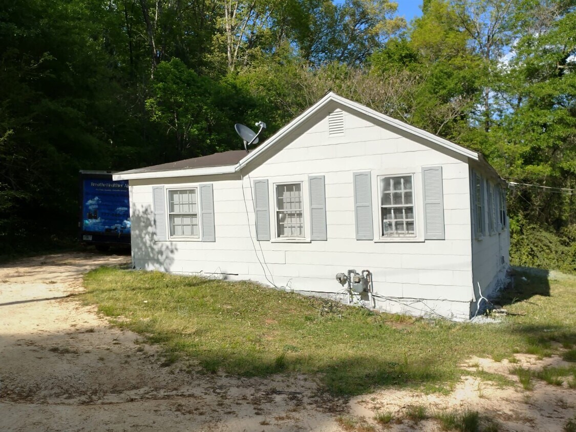 122 Hillside Dr, Union, SC 29379 House for Rent in Union, SC