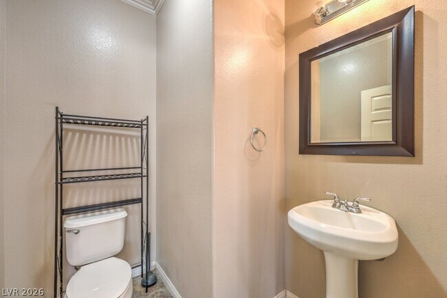 Foto del edificio - 8229 Sawmill Falls St