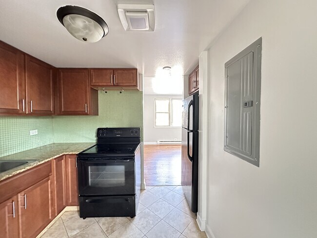 Foto del edificio - 7632.5 N Milwaukee Ave