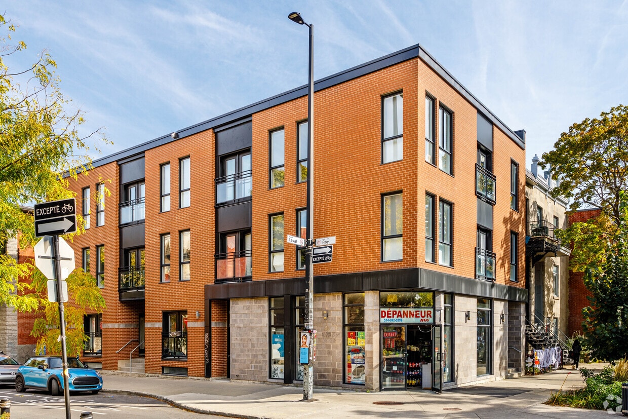 Building Photo - 3787 Av Laval