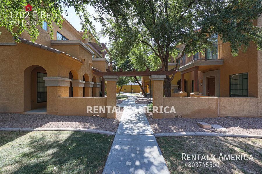 Primary Photo - Move in ready 3-bedroom Condo!