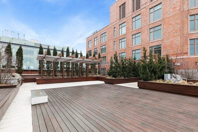 Foto del edificio - 100 Lovejoy Wharf