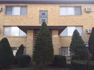Building Photo - 8940 White Oak Ave