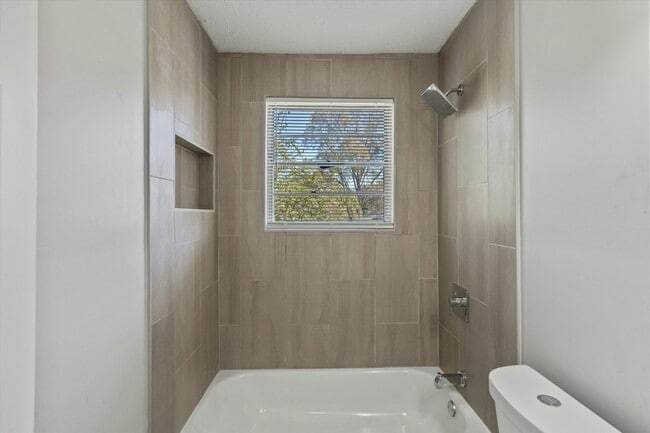 Foto del edificio - 1779 Preston St