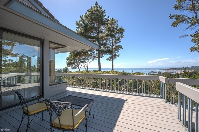 Building Photo - 5 br, 4 bath House - 3756 Inner Cove Views...