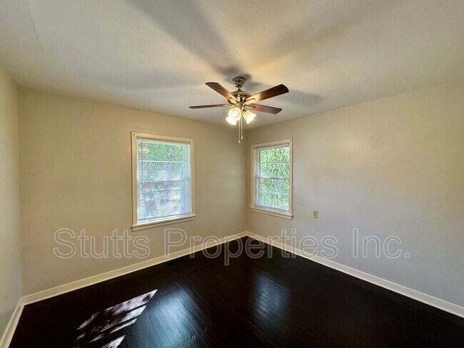 Foto del edificio - 1706 E 28th St