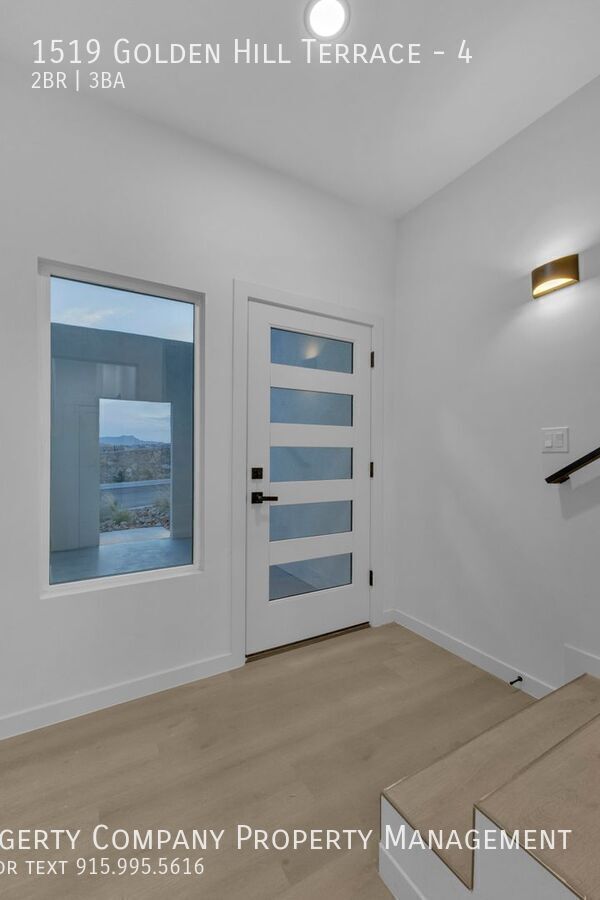 Foto del edificio - 1519 Golden Hill Terrace