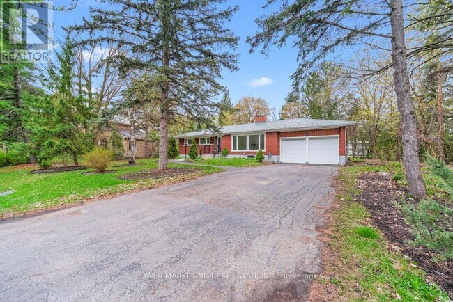Building Photo - 17 Rothwell Dr