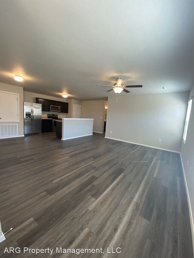Building Photo - 3 br, 2 bath House - 2703B N Denver Street