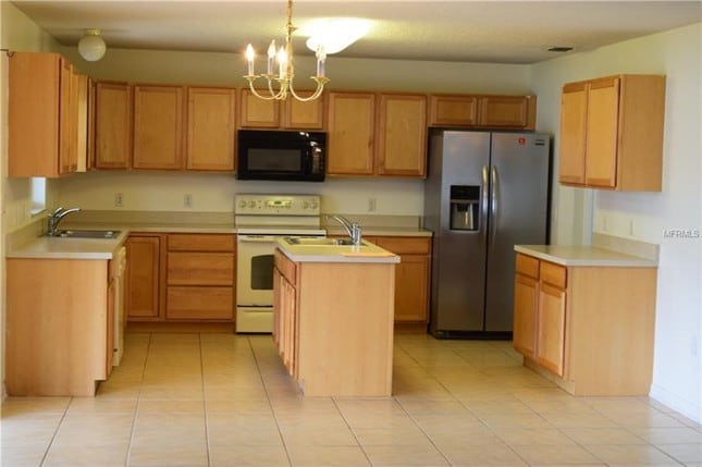 Building Photo - 638 Monte Vista Way