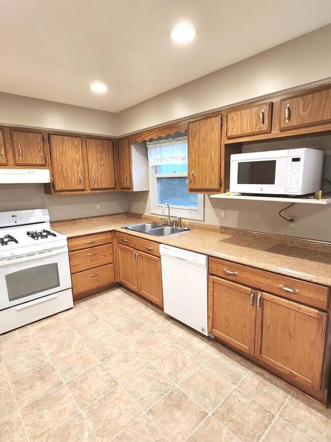 Foto del edificio - 5000 Willow Ln