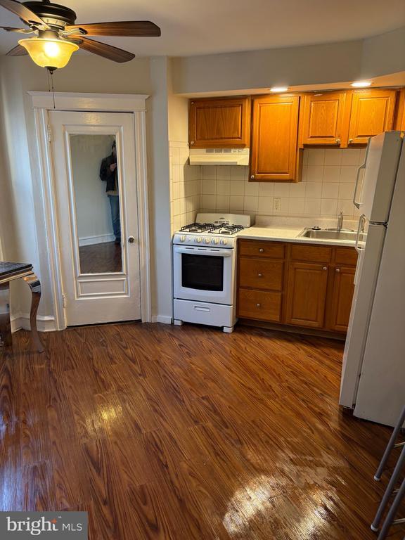 Building Photo - 5370 Lebanon Ave