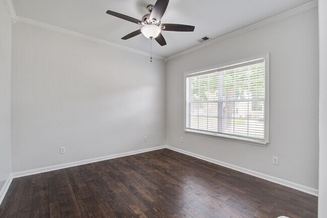 Foto del edificio - 207 N Pembroke Dr