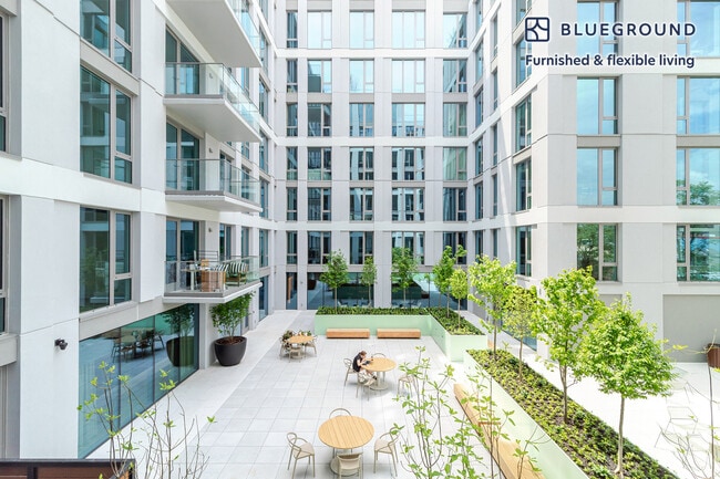 Foto del edificio - 240 3rd Ave