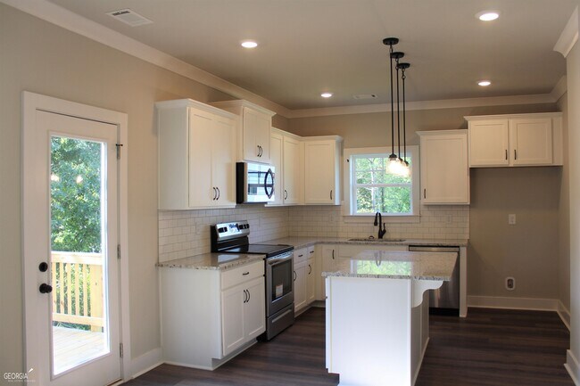 Building Photo - 237 Melba Ln