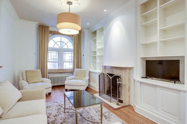 Foto del edificio - 1512 Swann St NW